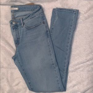 Levi’s 711 skinny jeans